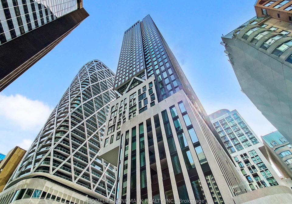 238-simcoe-street-toronto-ontario-c12430154