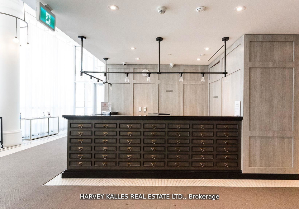 33-helendale-avenue-toronto-ontario-c12430158