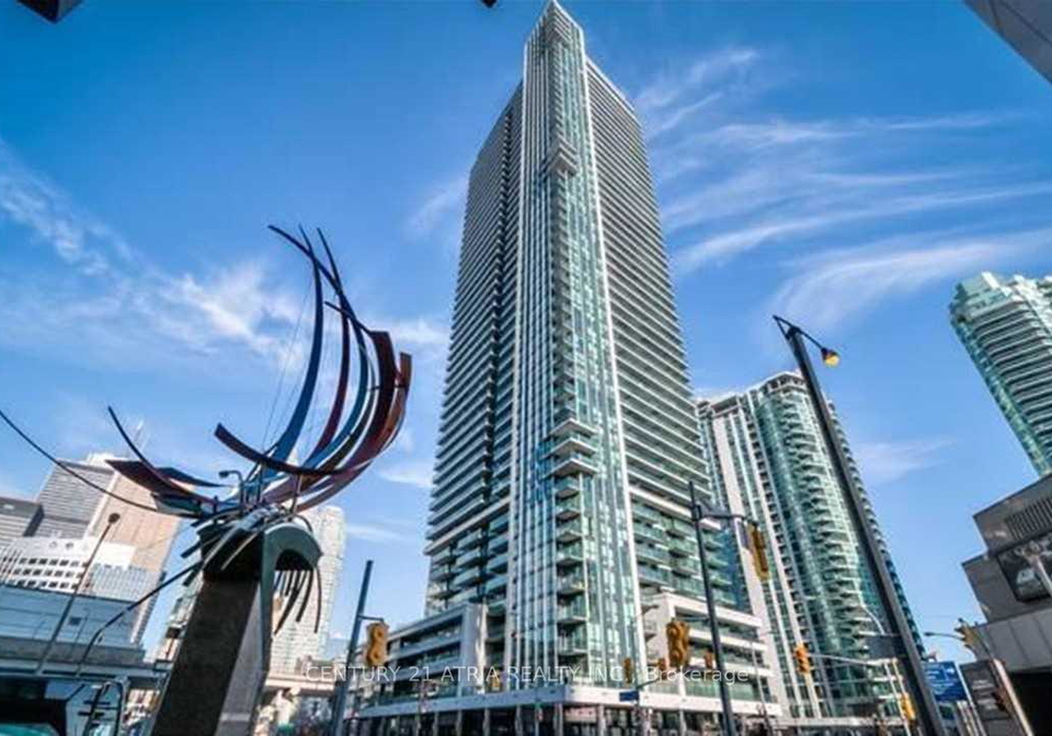 33-bay-street-toronto-ontario-c12430345