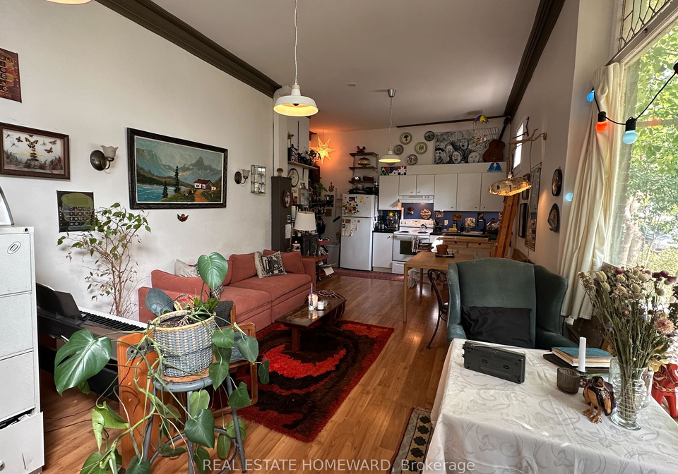 393-christie-street-toronto-ontario-c12430438