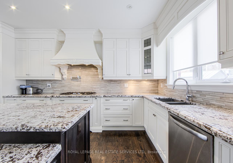 21a-roycrest-avenue-toronto-ontario-c12430672