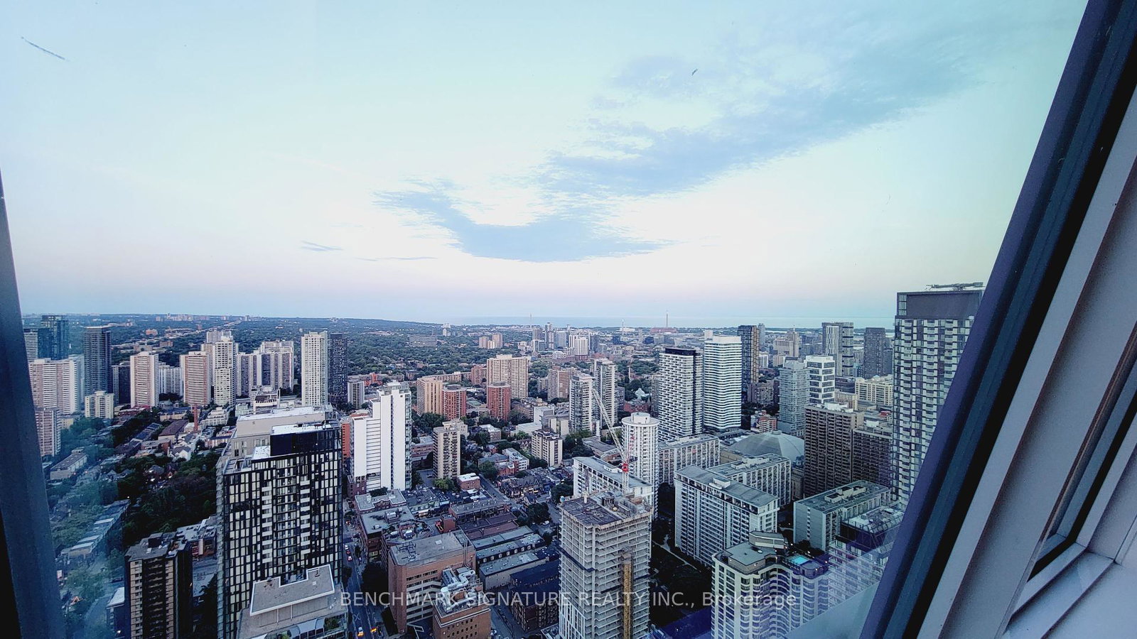 8-wellesley-street-w-toronto-ontario-c12430882