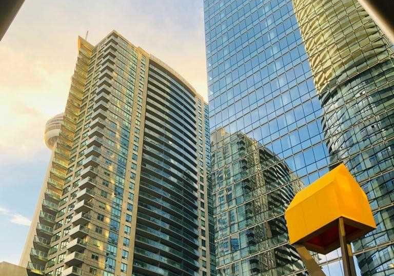12-york-street-toronto-ontario-c12430995