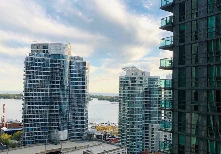 12-york-street-toronto-ontario-c12430995