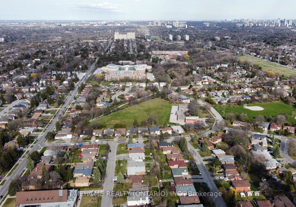 7-golden-lion-heights-north-york-ontario-c12431035