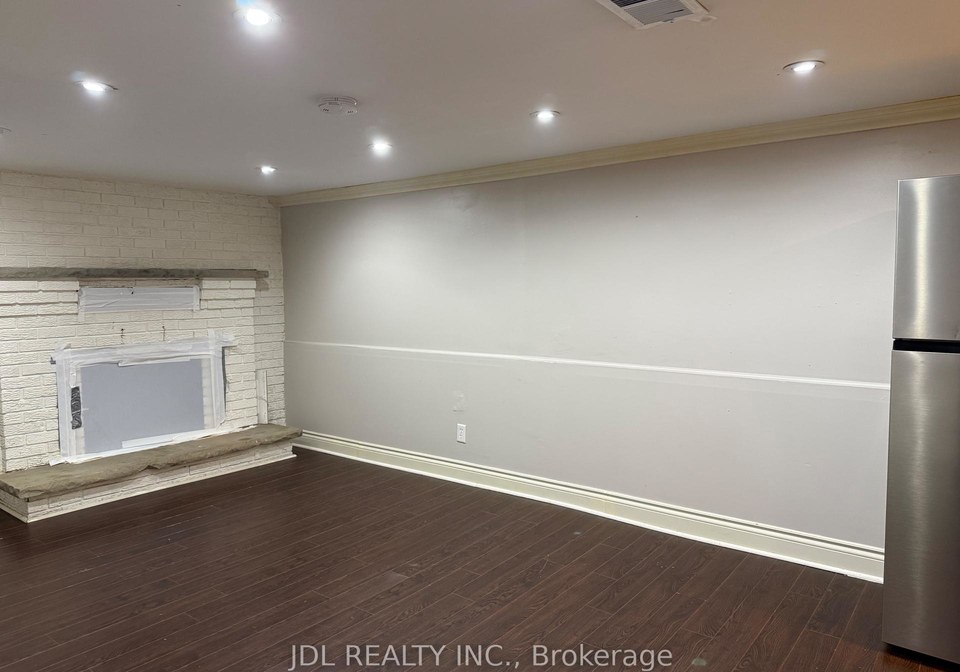 209-harlandale-avenue-toronto-ontario-c12431277
