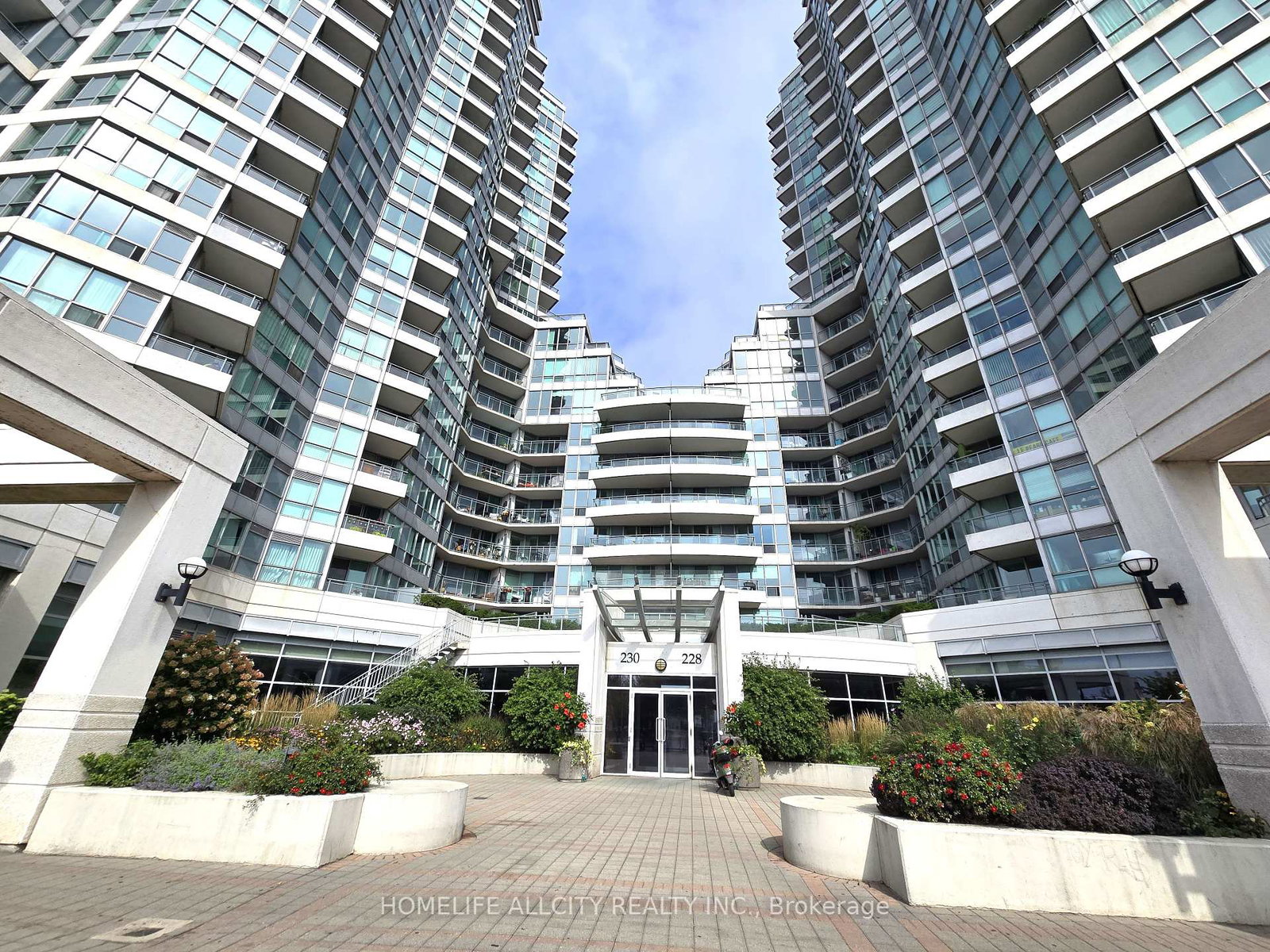 230-queens-quay-w-toronto-ontario-c12431589