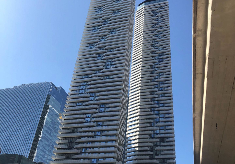 100-harbour-street-toronto-ontario-c12431613