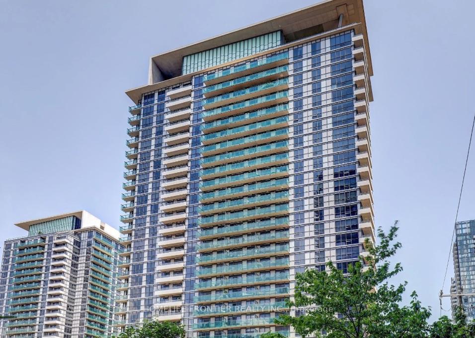 70-roehampton-avenue-toronto-ontario-c12431674
