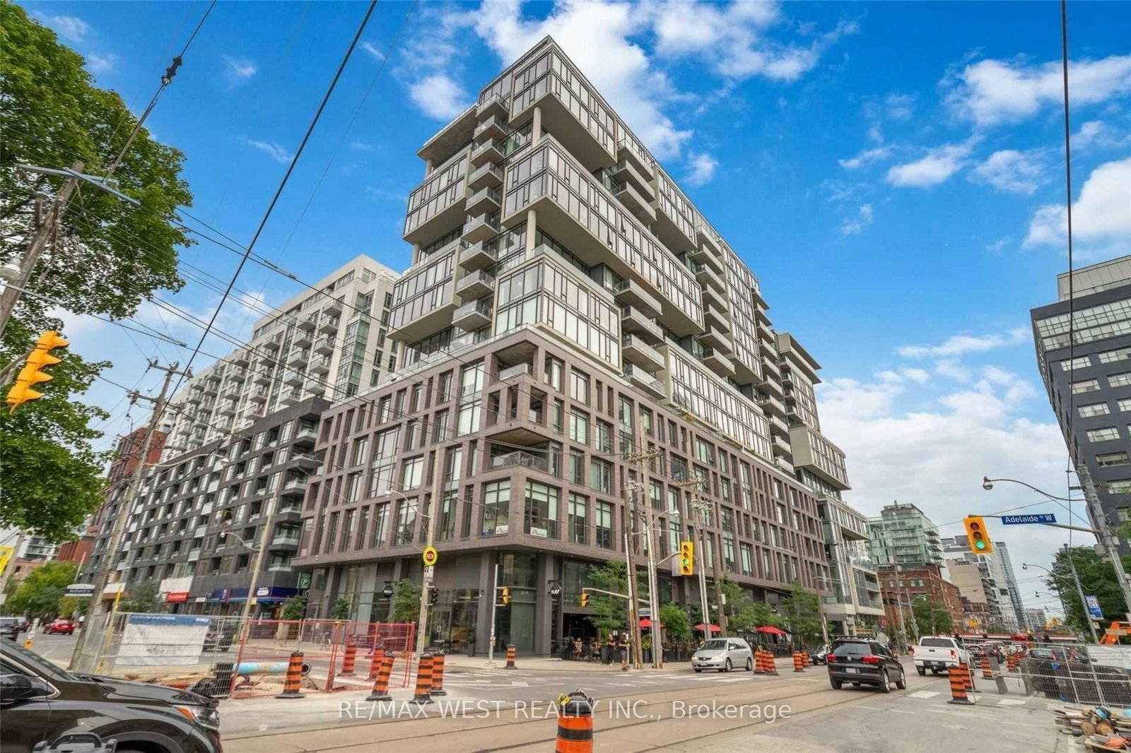 111-bathurst-street-toronto-ontario-c12432013