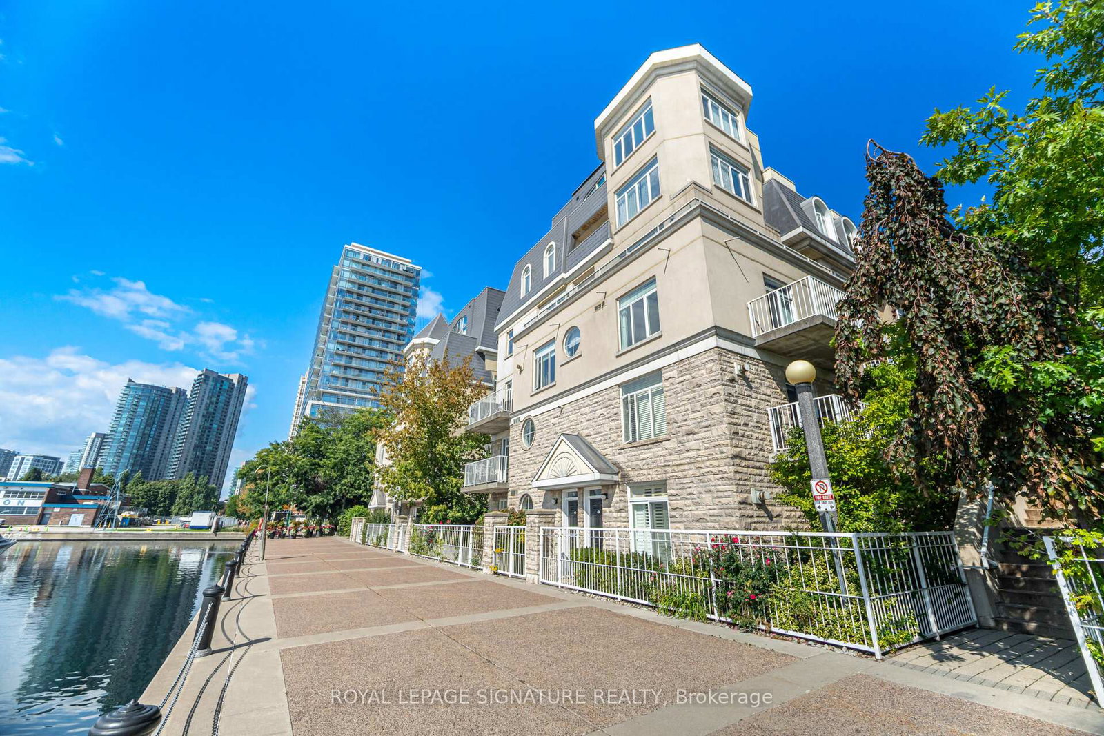 36-stadium-road-toronto-ontario-c12432353