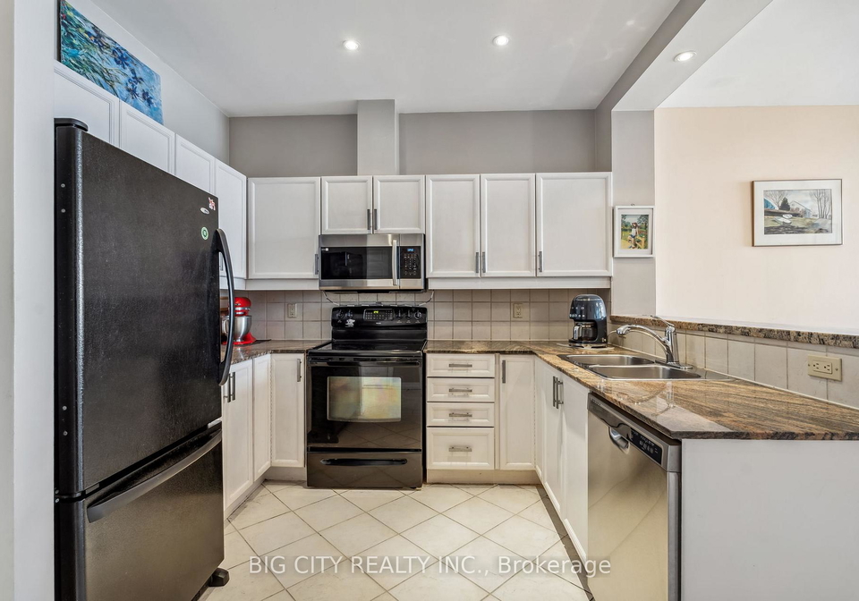 1-leaside-park-drive-east-york-ontario-c12432401