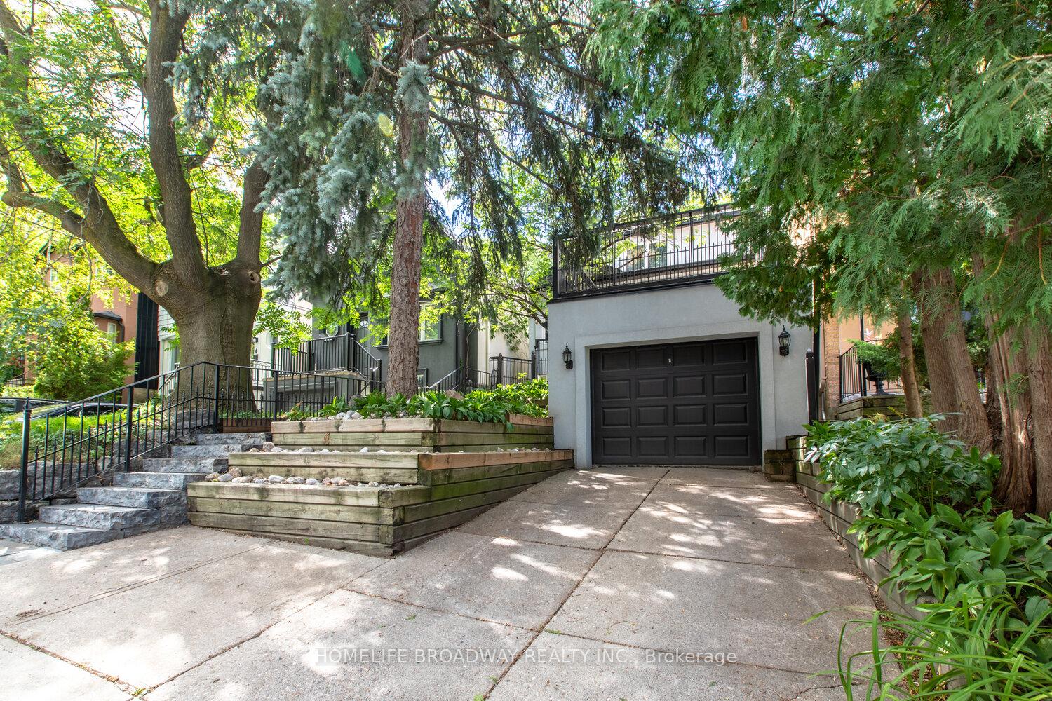8-walder-avenue-toronto-ontario-c12432407