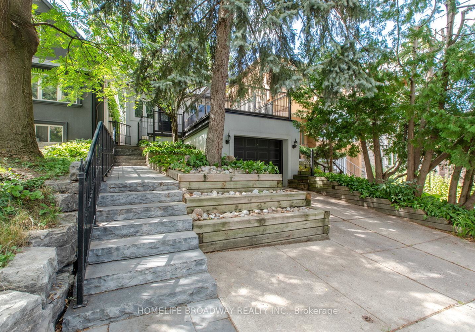 8-walder-avenue-toronto-ontario-c12432407