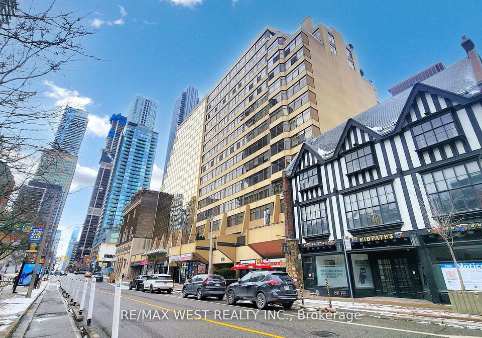 900-yonge-street-toronto-ontario-c12432473
