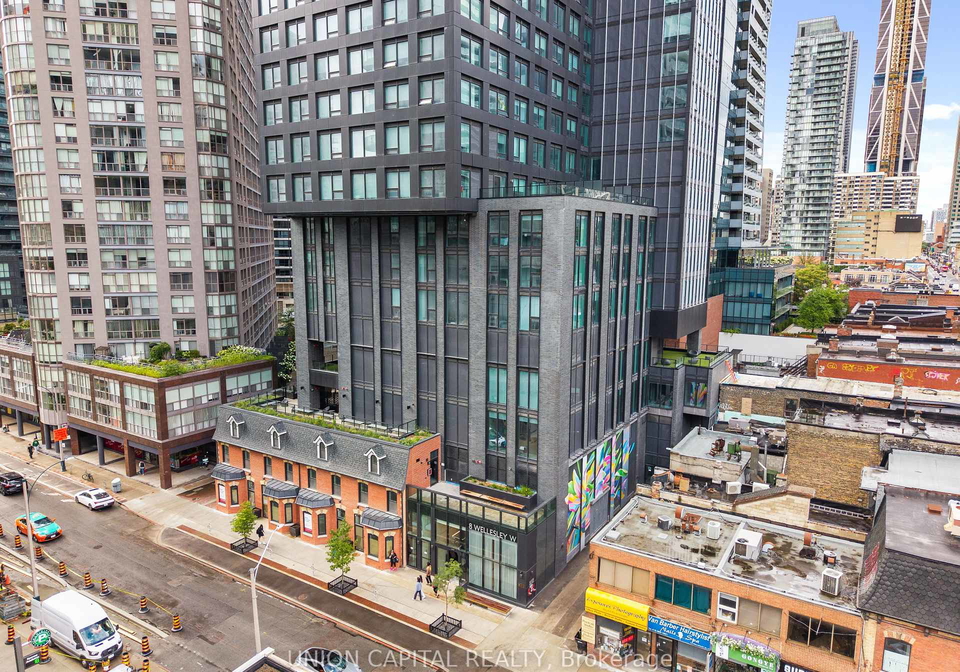 8-wellesley-st-w-street-toronto-ontario-c12432558
