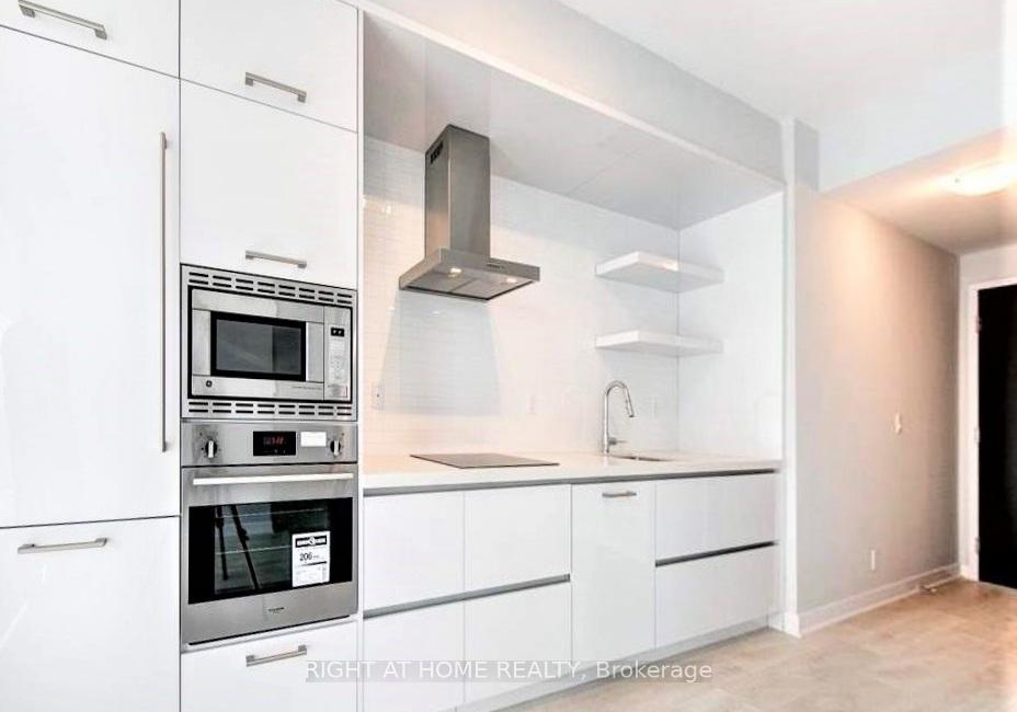 2221-yonge-street-toronto-ontario-c12432651