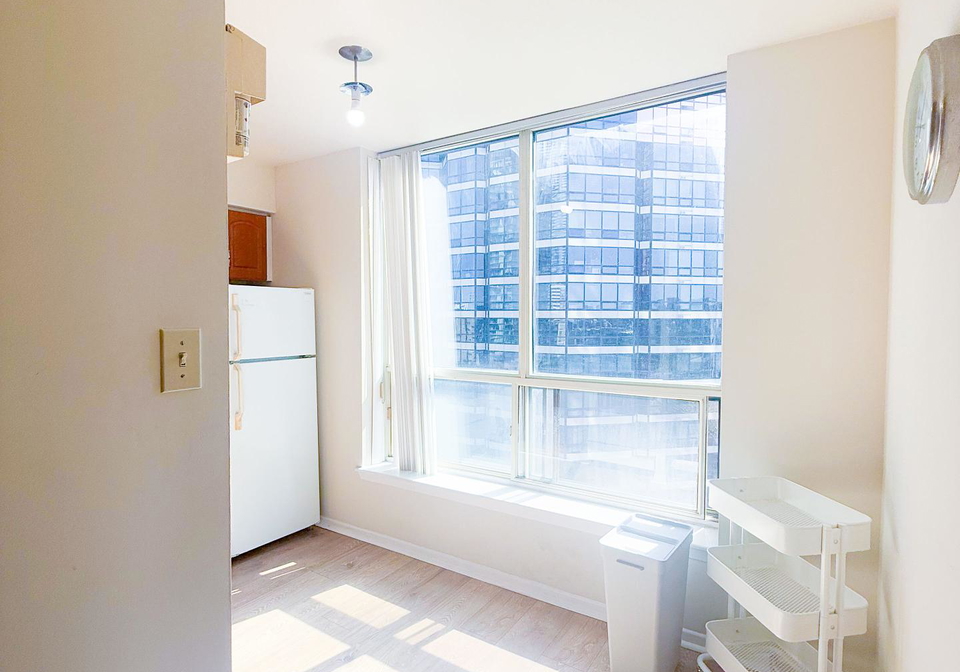 44-st-joseph-street-toronto-ontario-c12432726