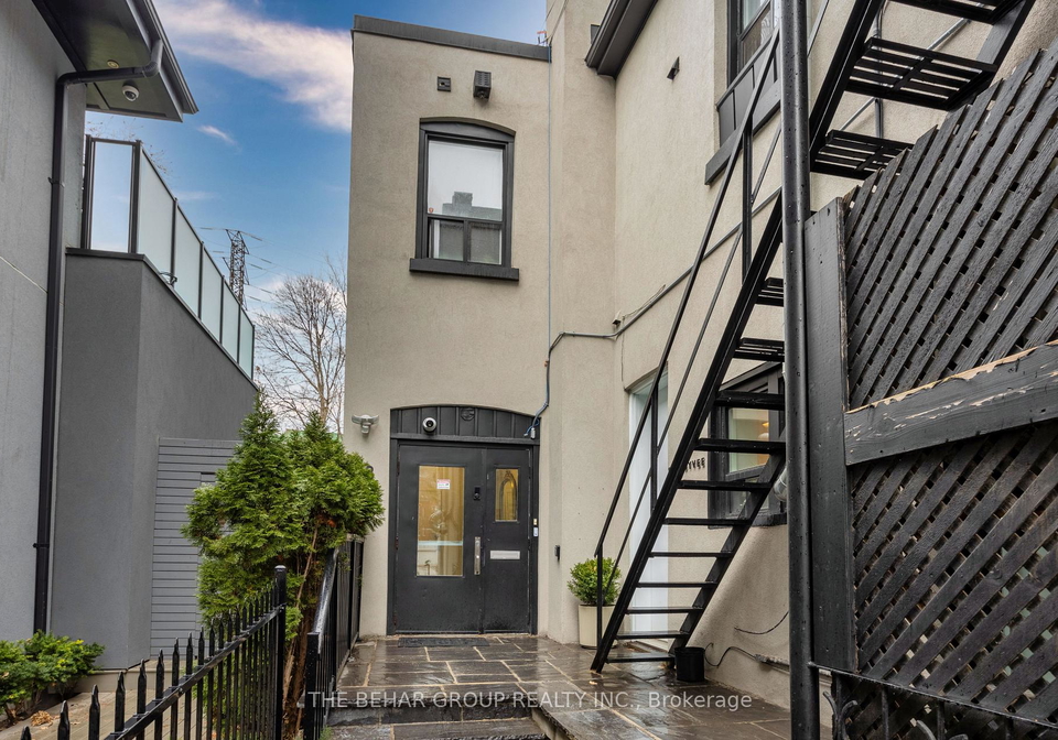 18-dupont-street-toronto-ontario-c12433046