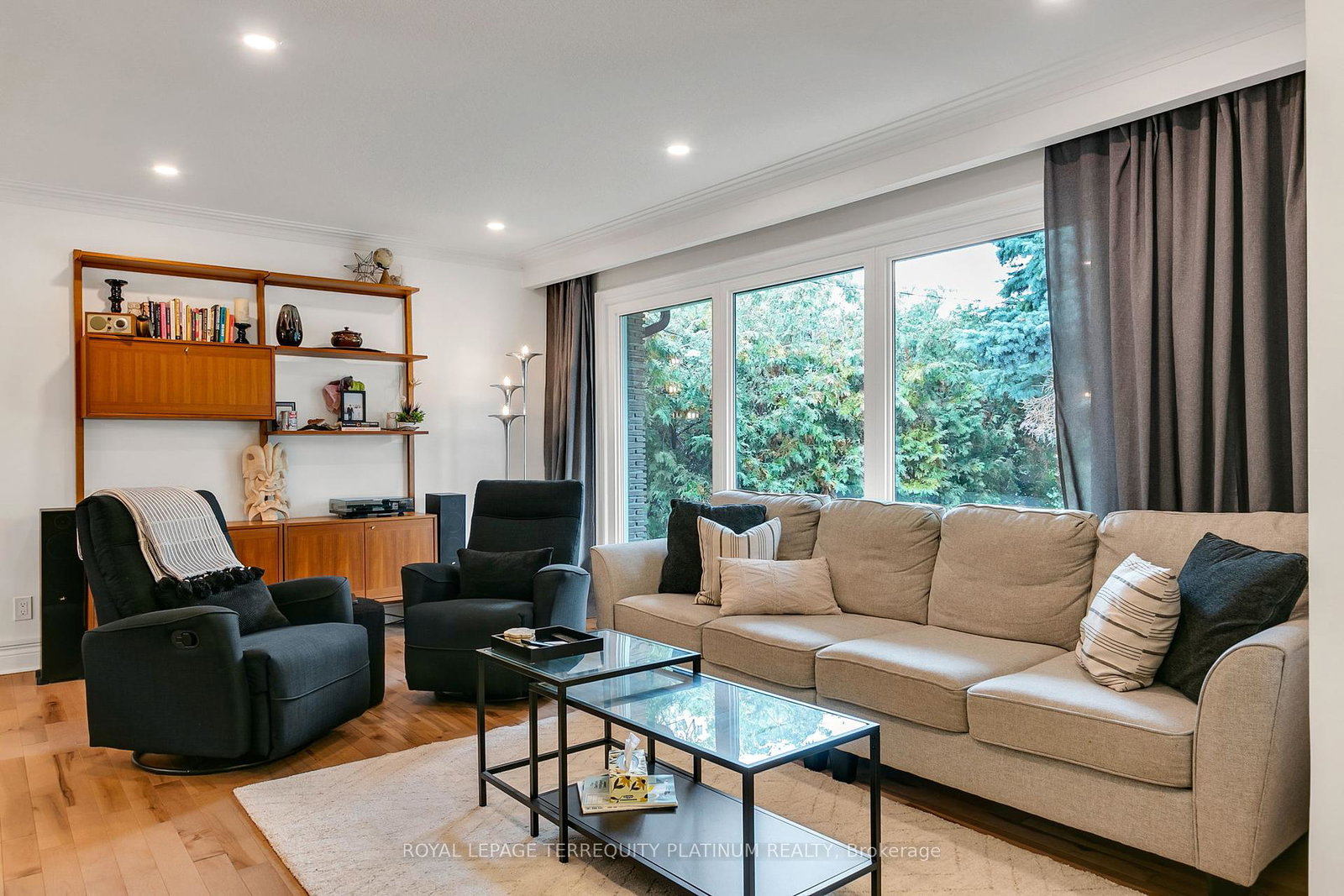 5-versend-drive-north-york-ontario-c12433109