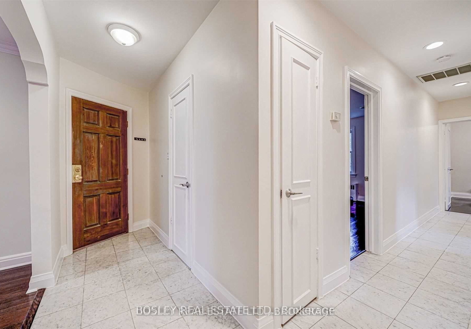 3-warwick-avenue-s-toronto-ontario-c12433119