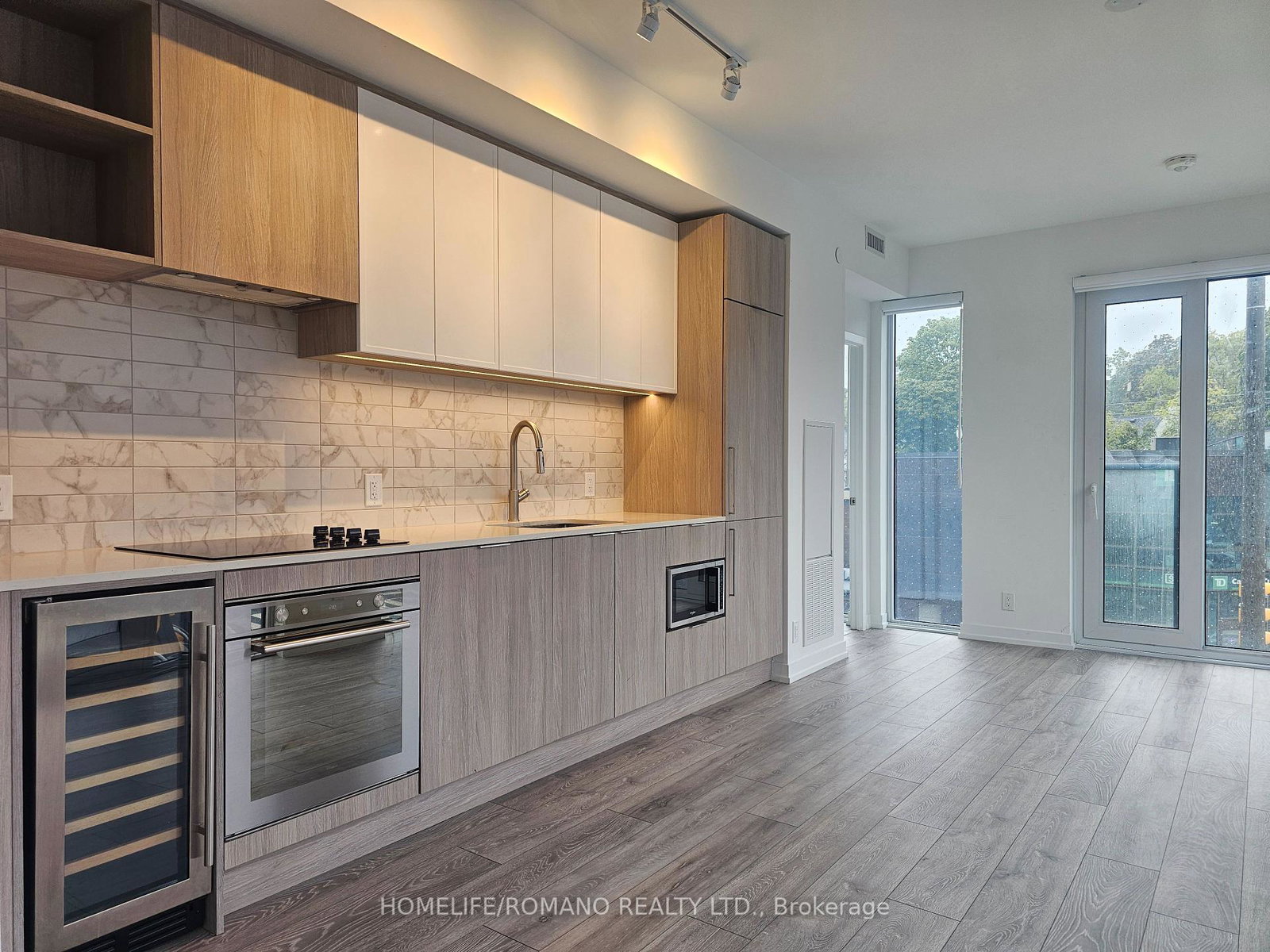 2020-bathurst-street-toronto-ontario-c12433194