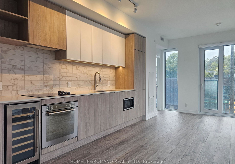 2020-bathurst-street-toronto-ontario-c12433194