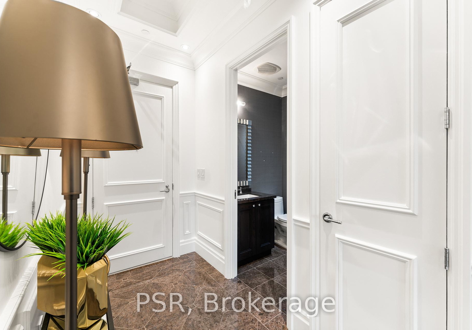 311-bay-street-toronto-ontario-c12433287