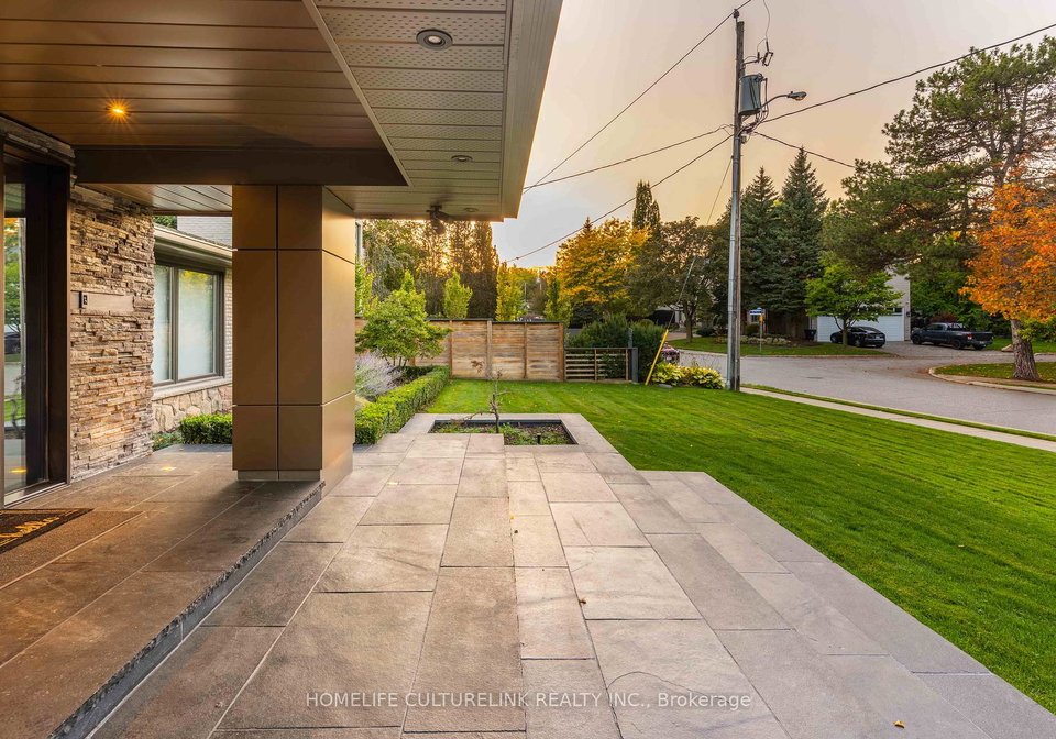15-salonica-road-north-york-ontario-c12433289