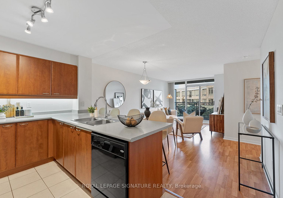 205-the-donway-w-north-york-ontario-c12433450