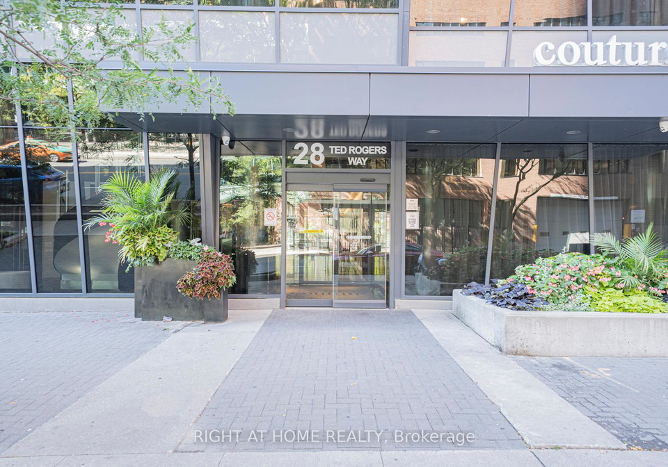28-ted-rogers-way-toronto-ontario-c12433763