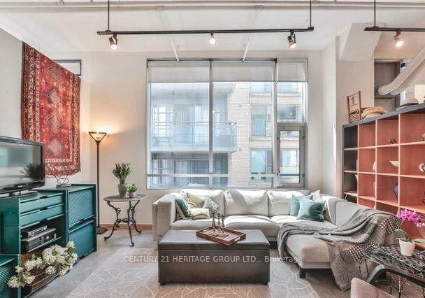 477-richmond-street-w-toronto-ontario-c12433983