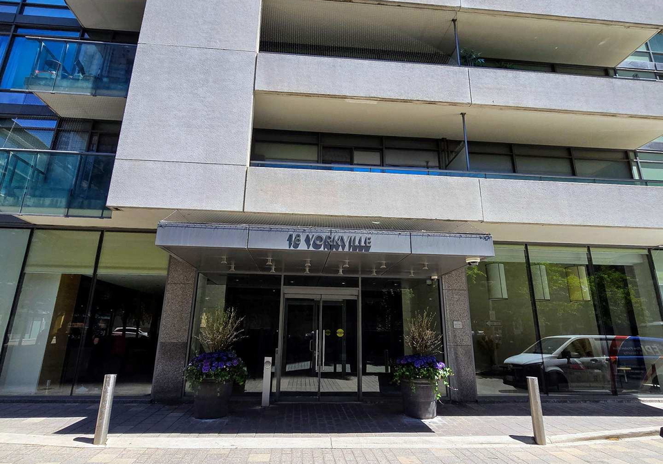 18-yorkville-avenue-toronto-ontario-c12434175