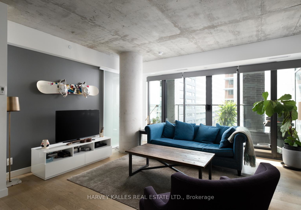 111-bathurst-street-toronto-ontario-c12434176