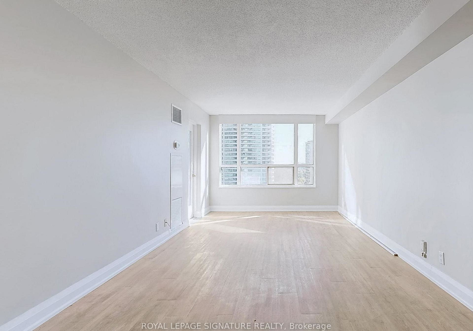 100-upper-madison-avenue-toronto-ontario-c12434184
