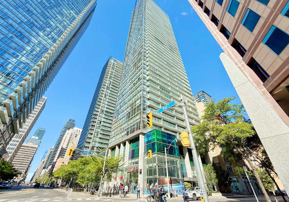 38-grenville-street-toronto-ontario-c12434524