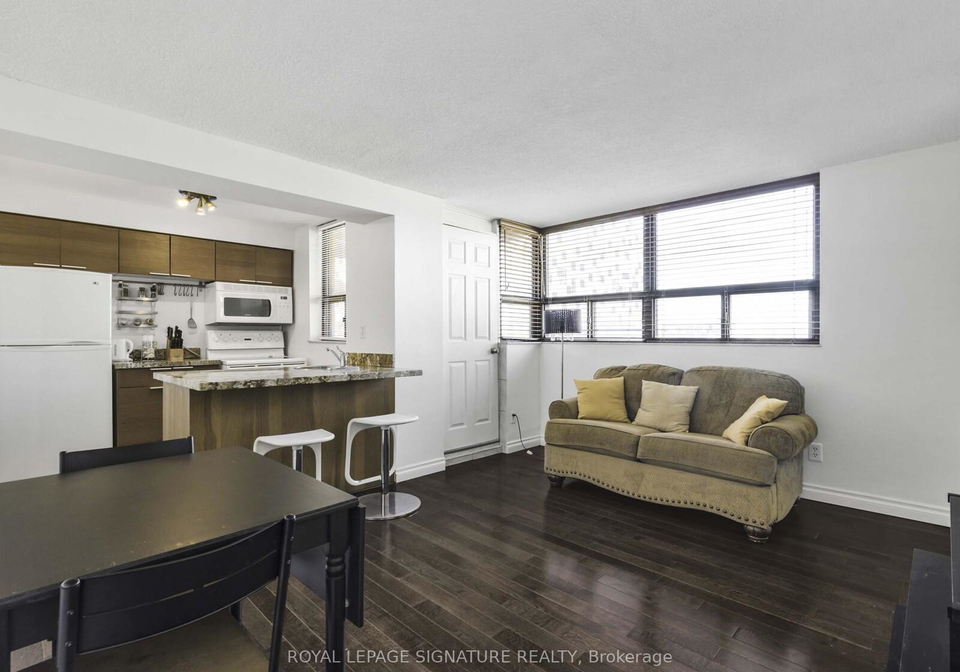 105-mc-caul-street-toronto-ontario-c12434538