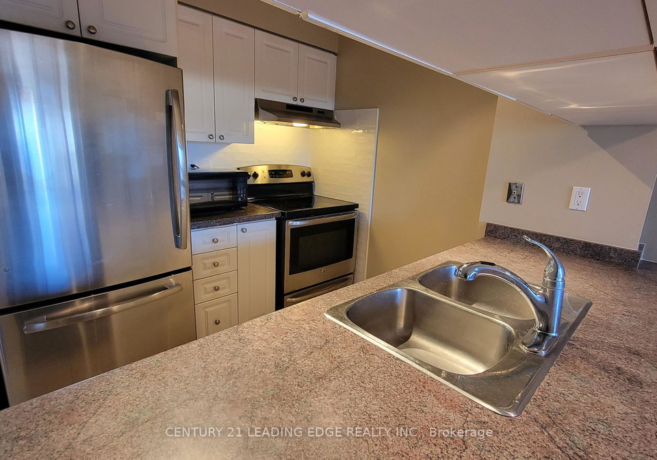 887-bay-street-toronto-ontario-c12434584
