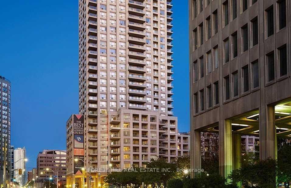 925-bay-street-toronto-ontario-c12434716