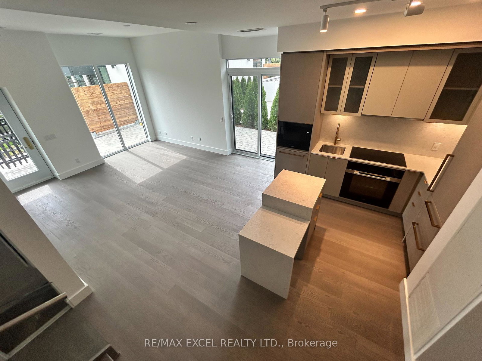16-greenbriar-road-north-york-ontario-c12434731