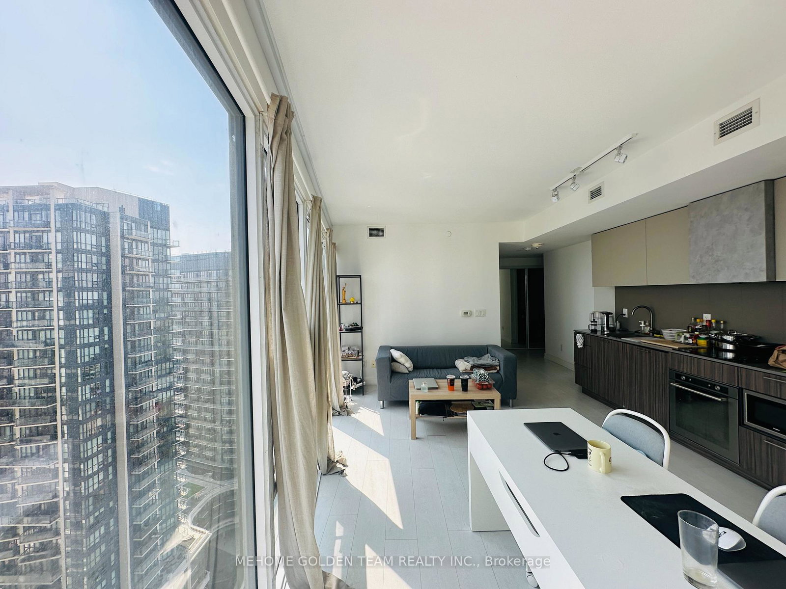 19-western-battery-road-toronto-ontario-c12435045