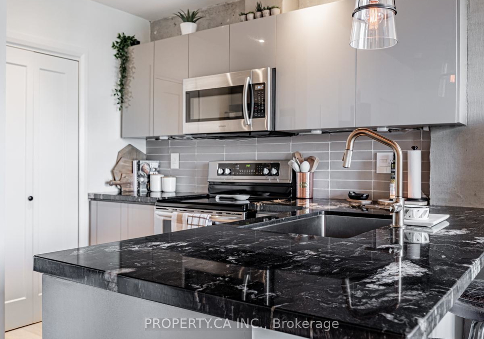 550-front-street-w-toronto-ontario-c12435102