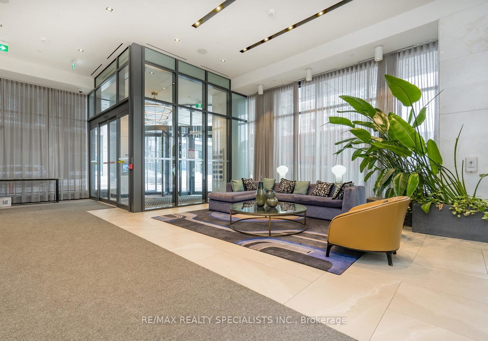 1-edgewater-drive-toronto-ontario-c12435235