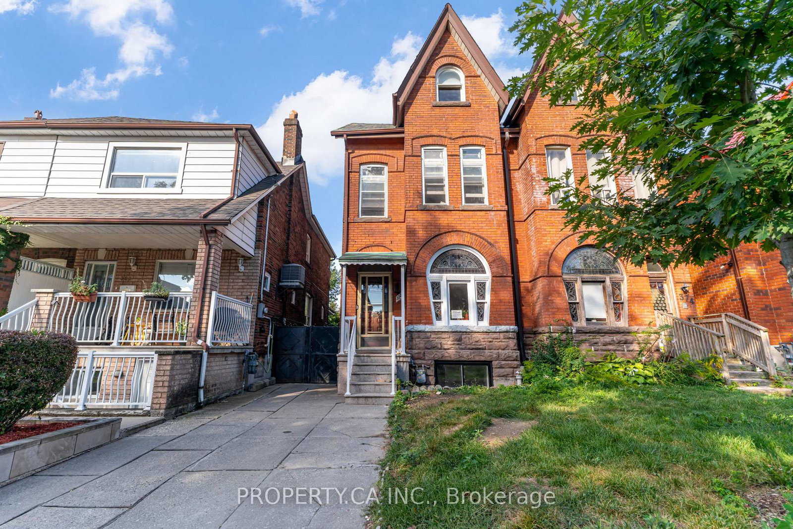 372-saint-clarens-avenue-toronto-ontario-c12435441