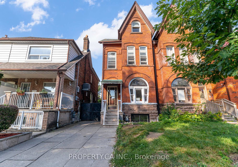 372-saint-clarens-avenue-toronto-ontario-c12435441