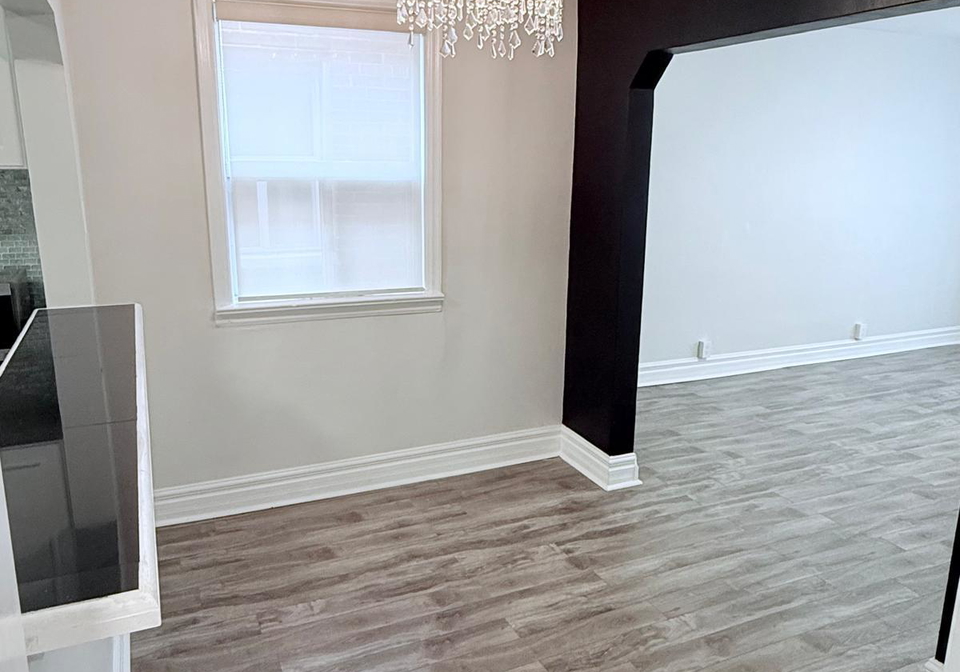 1050-eglinton-avenue-w-toronto-ontario-c12435553