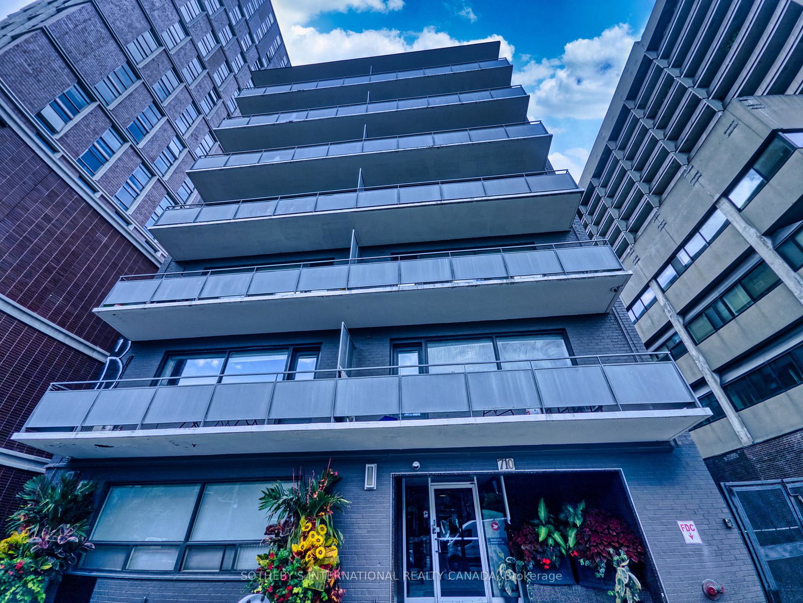 710-spadina-avenue-toronto-ontario-c12435599