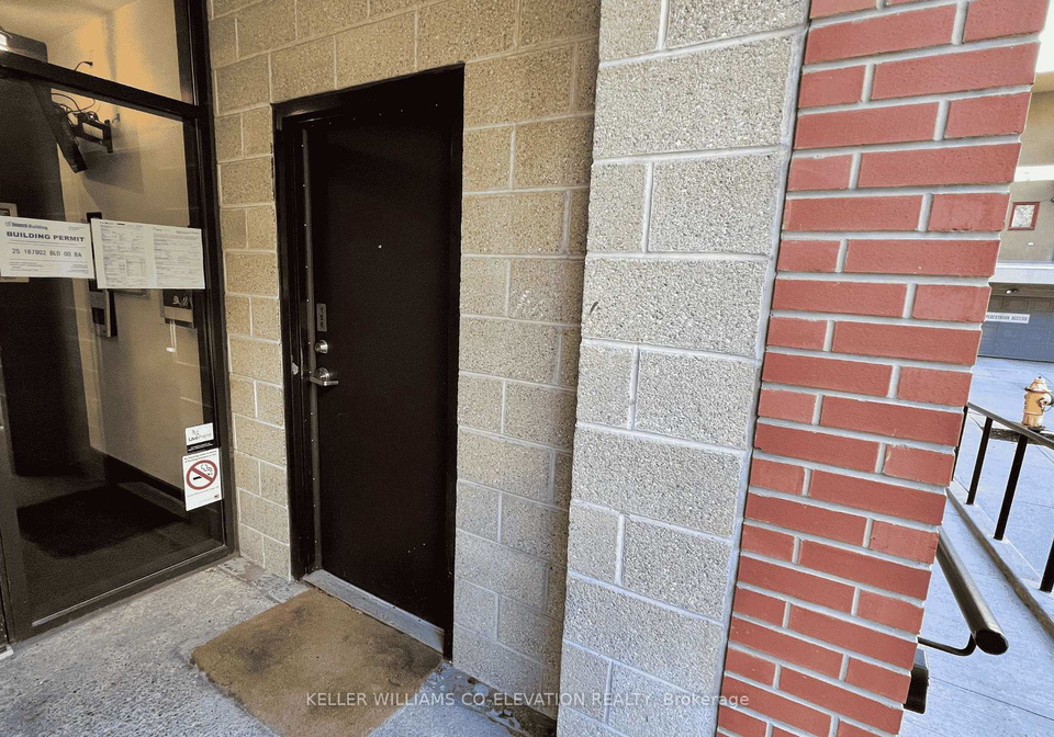 10-wellesley-place-toronto-ontario-c12435643