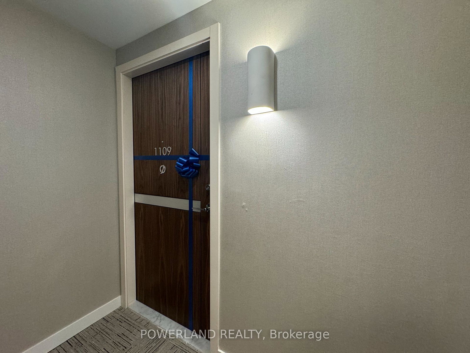 27-mcmahon-drive-north-york-ontario-c12435848