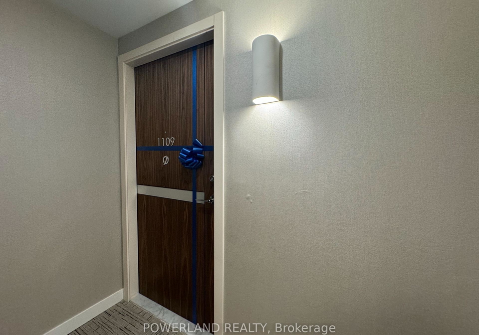 27-mcmahon-drive-north-york-ontario-c12435848